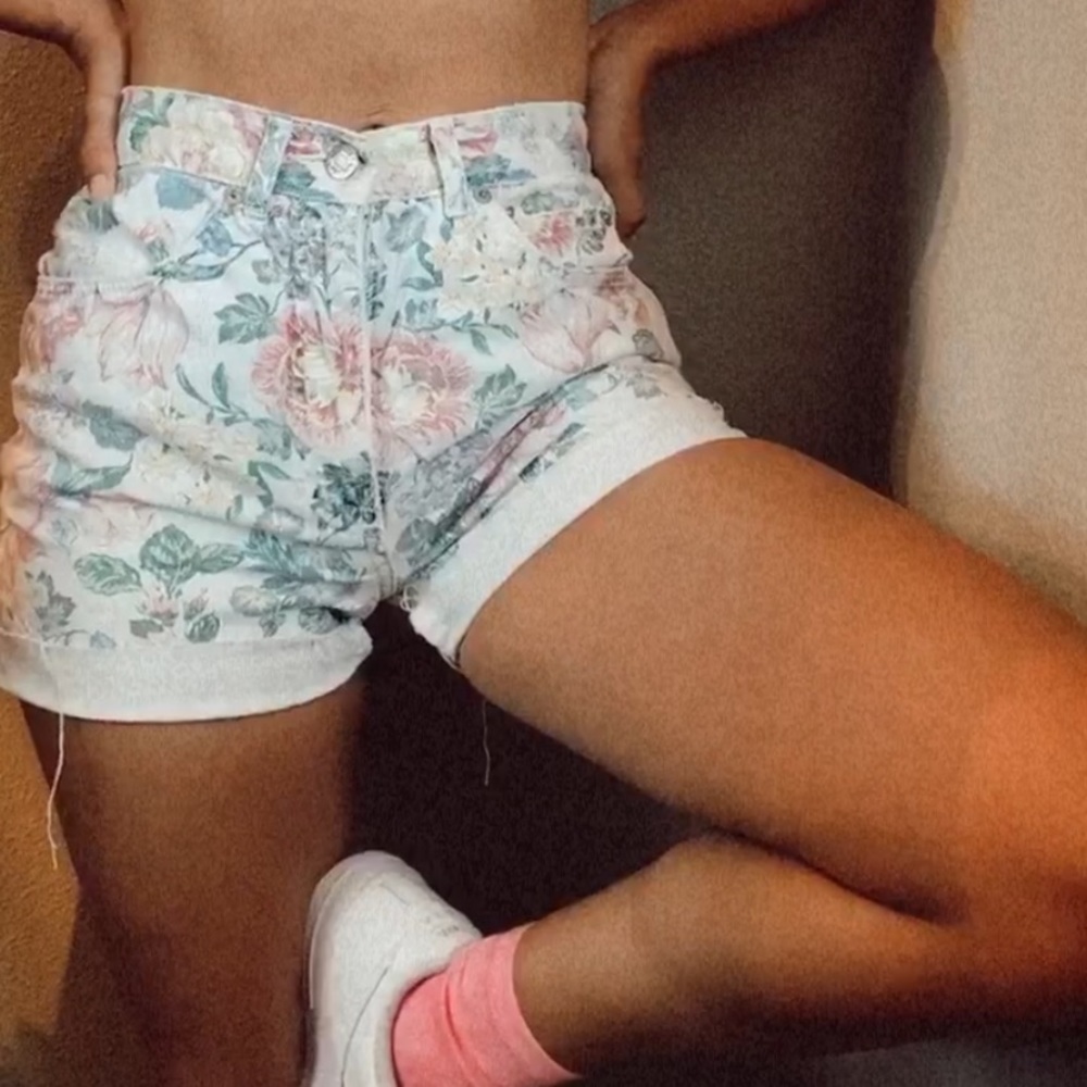 Vintage floral shorts
